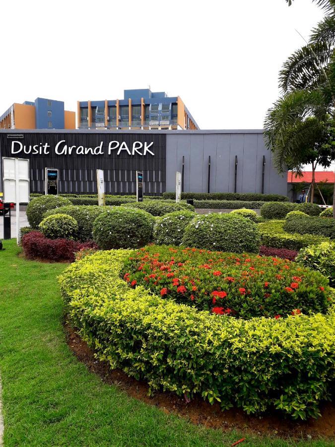 Dusit Grand Park Condo Pattaya Eksteriør billede